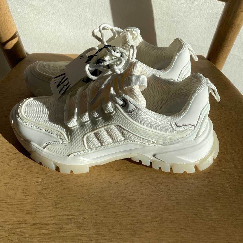 White Zara women’s shoes women’s size 9